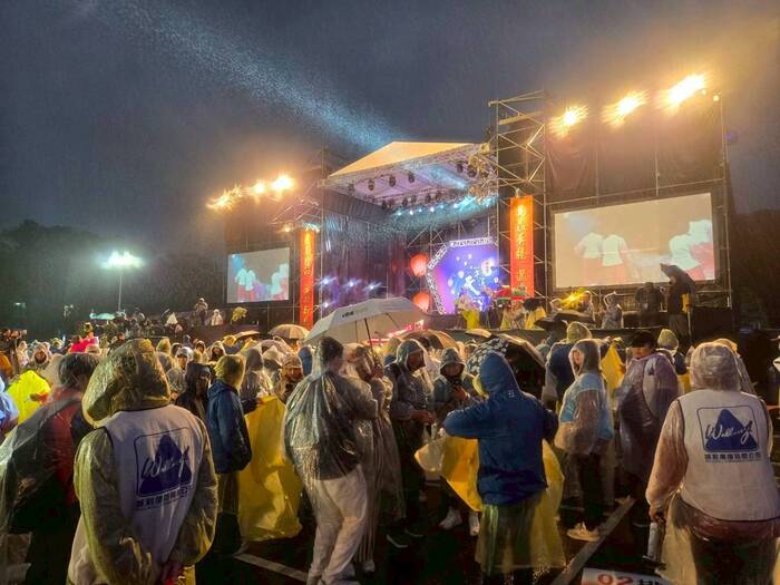 全國青年學子齊力點亮希望 景文科大旅遊系傳承天燈文化圖片圖片